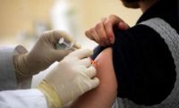 Campania de vaccinare anti-HPV. Vaccinarea este pentru sanatate sau boala? Vaccinarea este inutila si nesanatoasa? Vaccinurile sunt inutile si nesanatoase! - foto mediafax